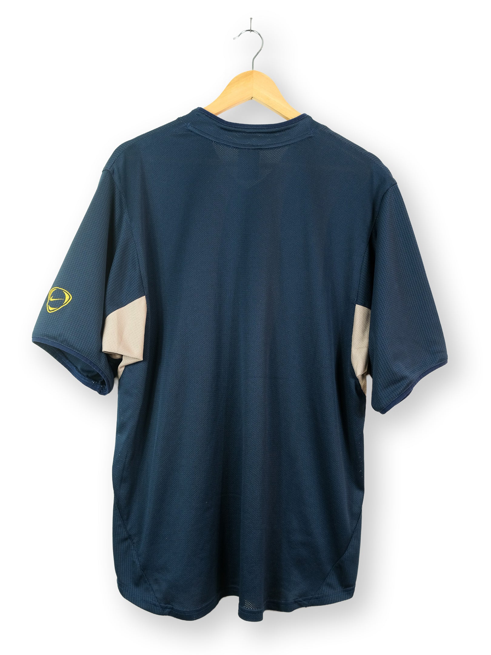 FC Barcelona 2003/04 Training Shirt – (L)