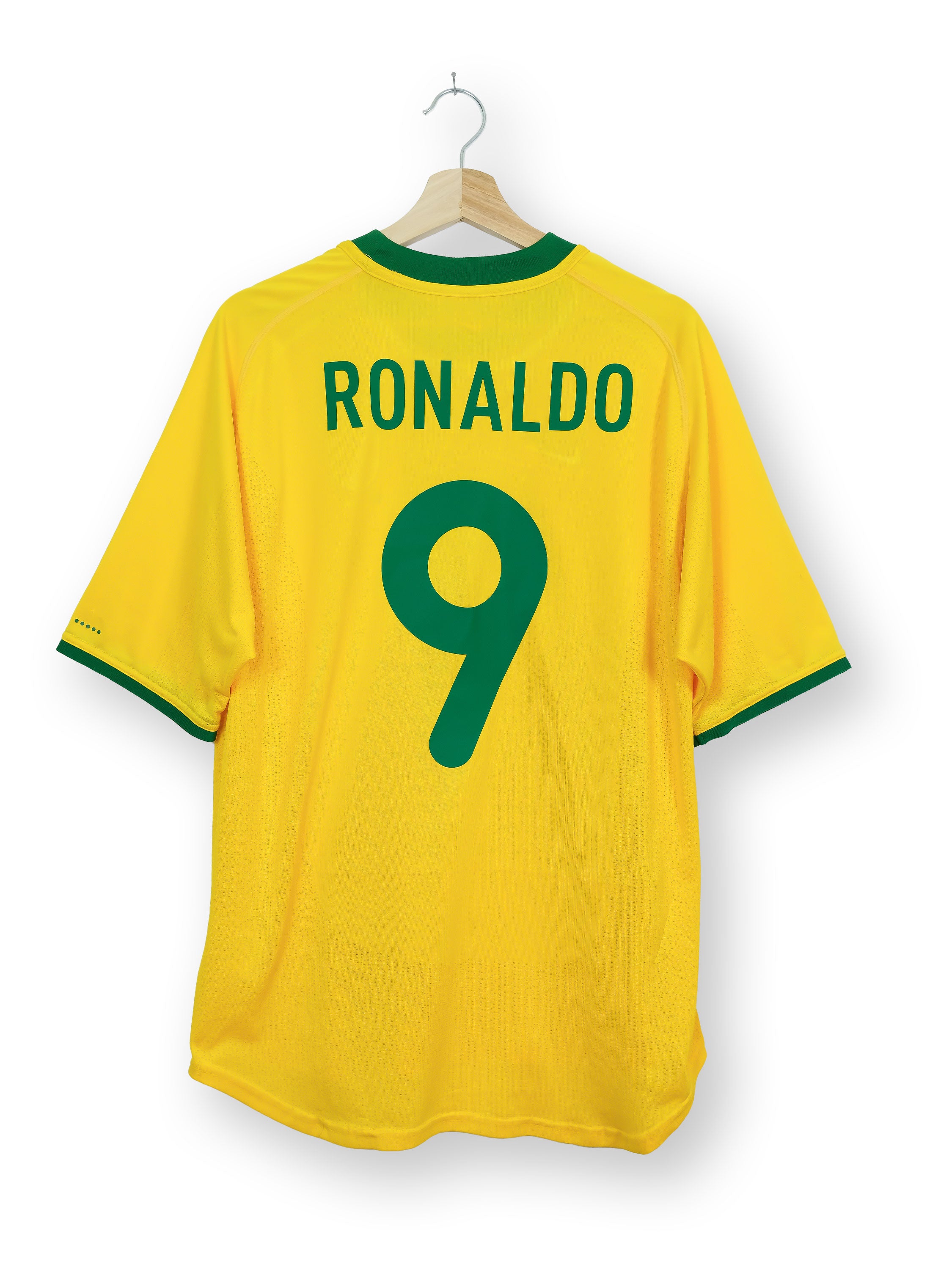 Brazil 2000/01 Home Kit – RONALDO #9 – (M)