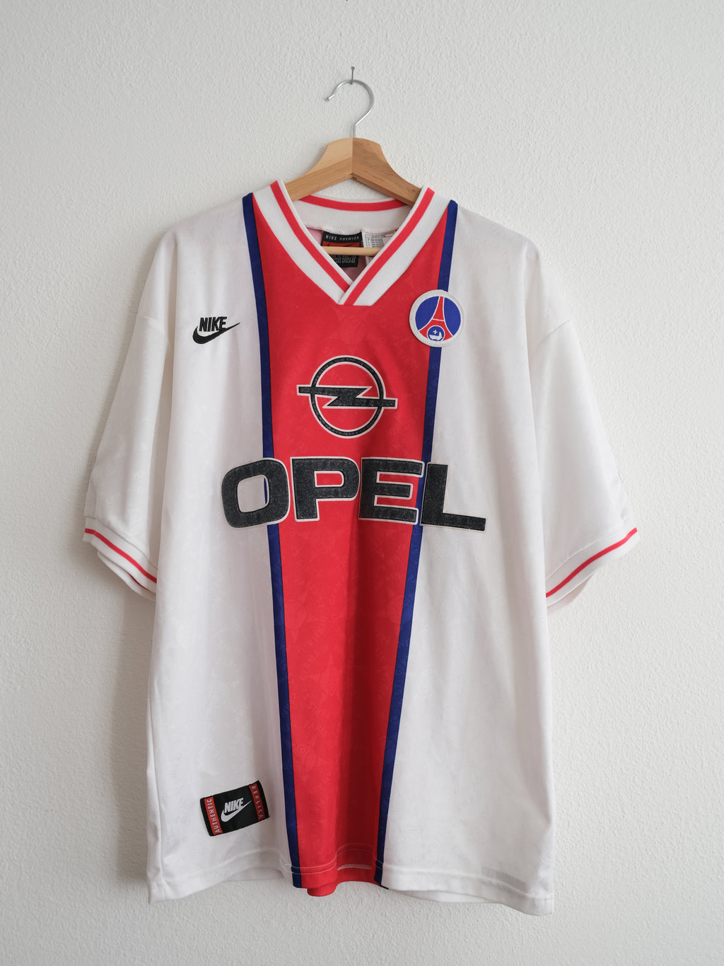 Paris Saint-Germain 1995/96 Away Kit (L)