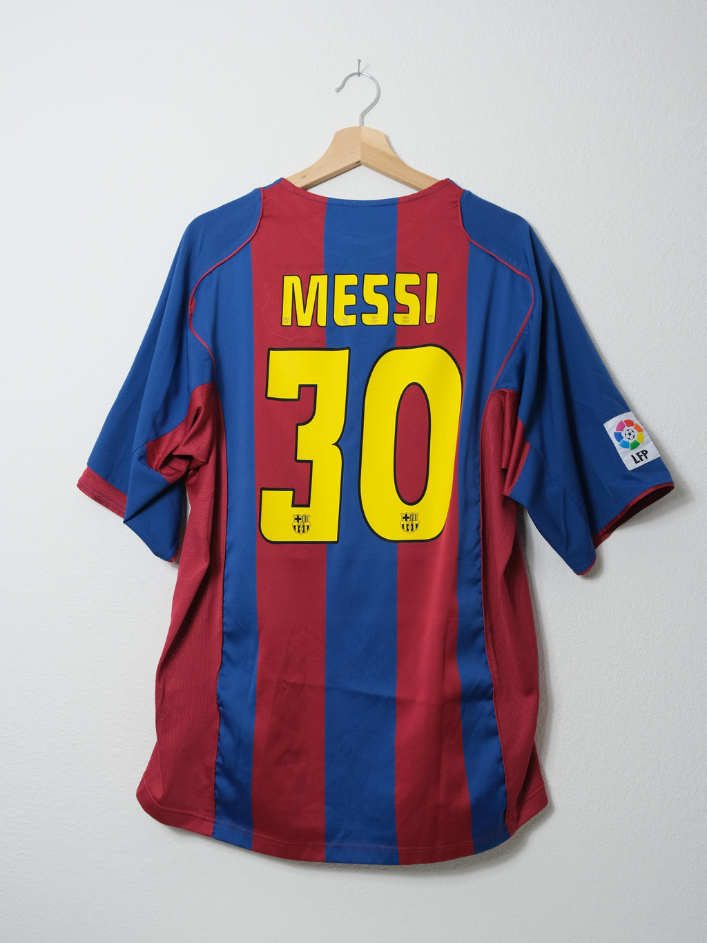 FC Barcelona 2004/05 Heim Trikot – MESSI #30 – (XL)