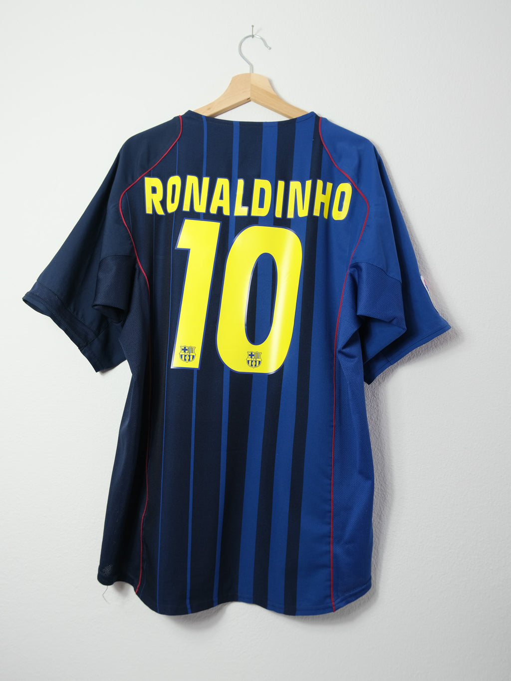 FC Barcelona 2004/05 Auswärts Trikot – RONALDINHO #10 – (XL)