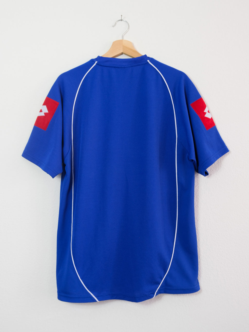 Serbia and Montenegro 2003/04 Home Kit (L)