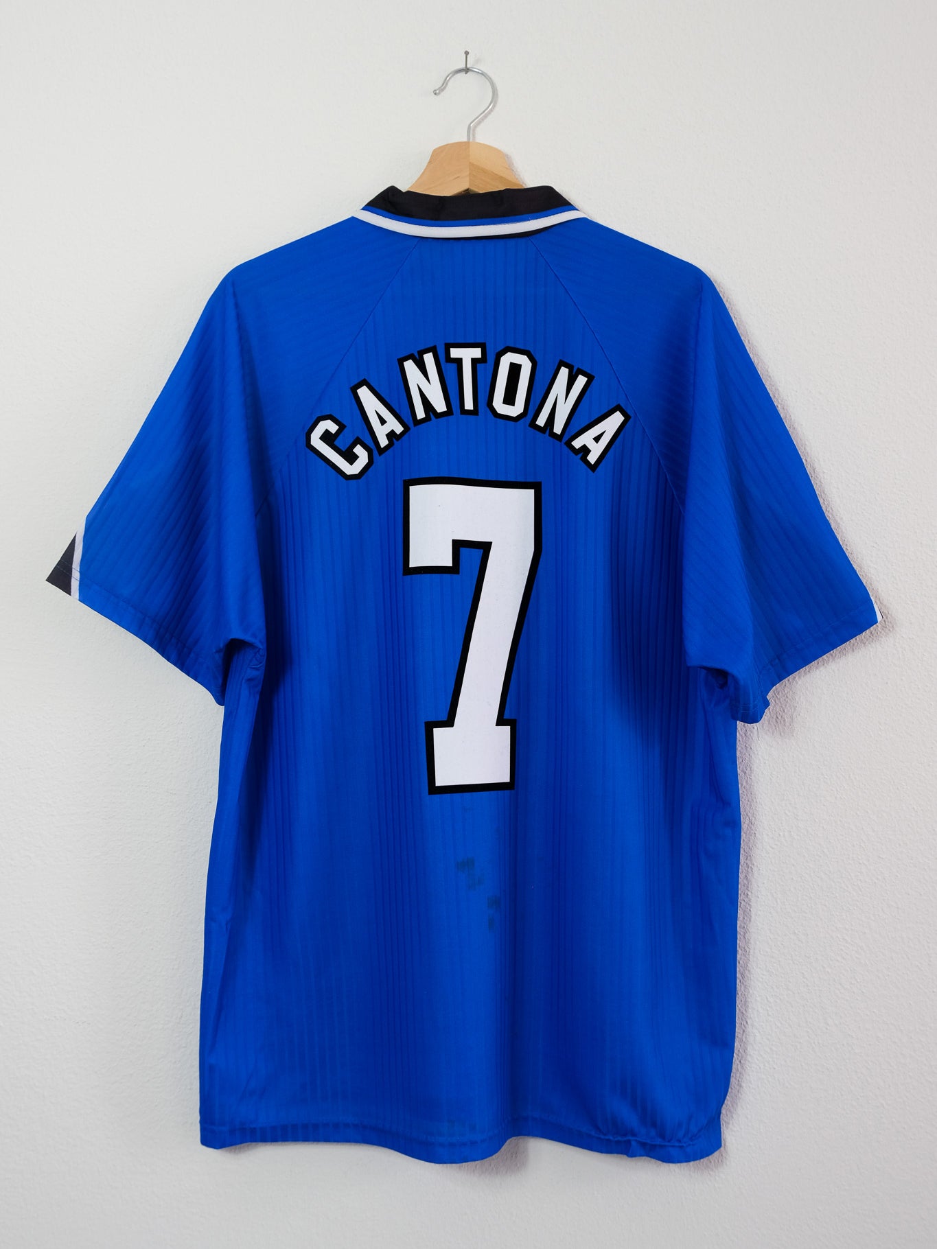 Manchester United 1996/97 Drittes Trikot – CANTONA #7 – (XL)