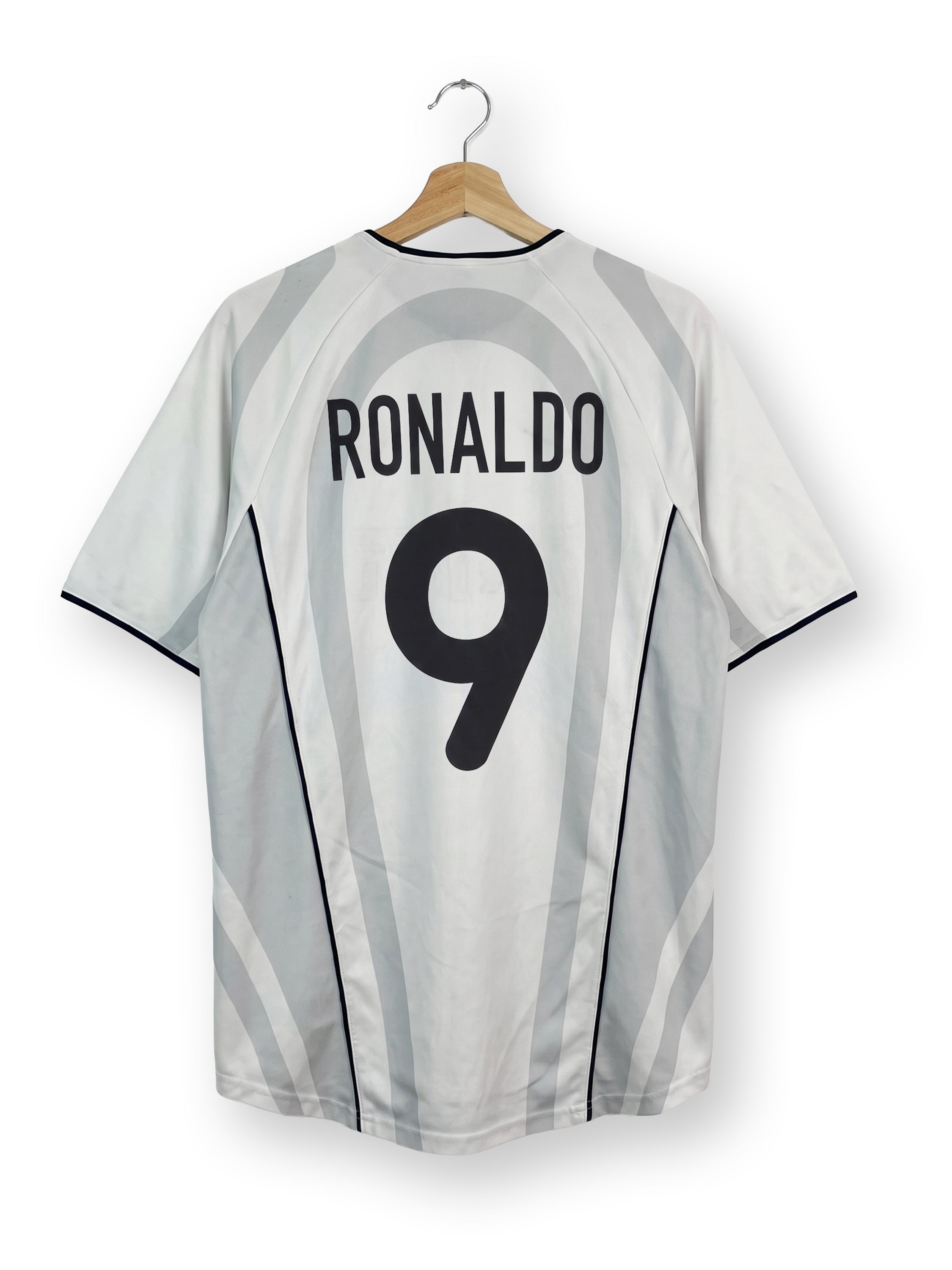 Inter Milan 2001/02 Away Kit – RONALDO #9 – (L)