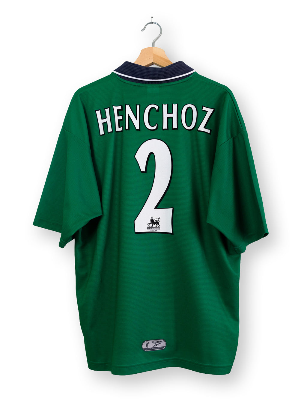 Liverpool FC 2000/01 Away Kit – HENCHOZ #2 – (XL)