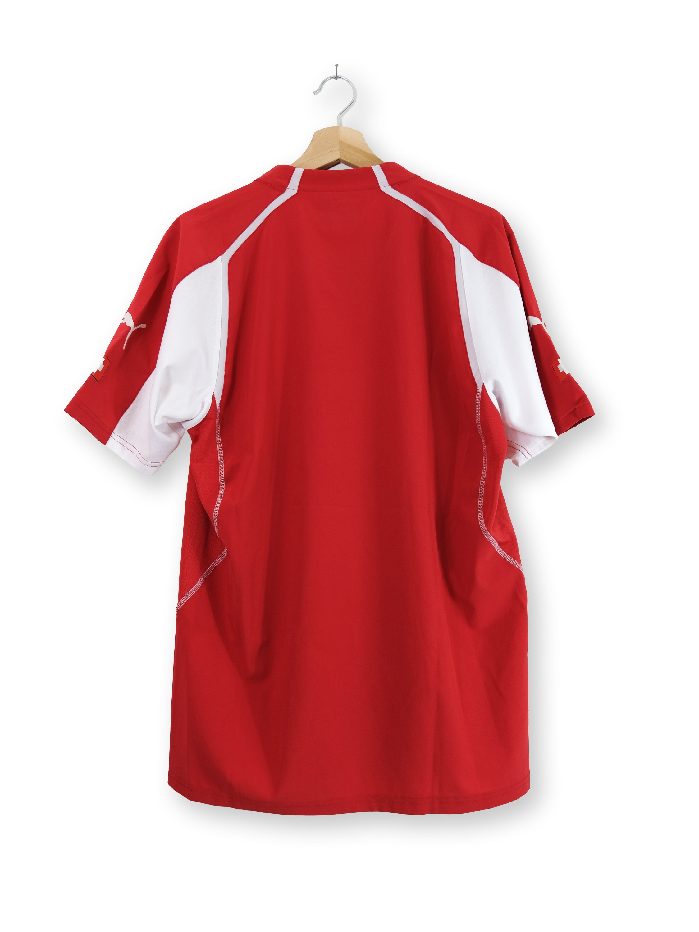 Switzerland 2004/05 Home Kit (L)