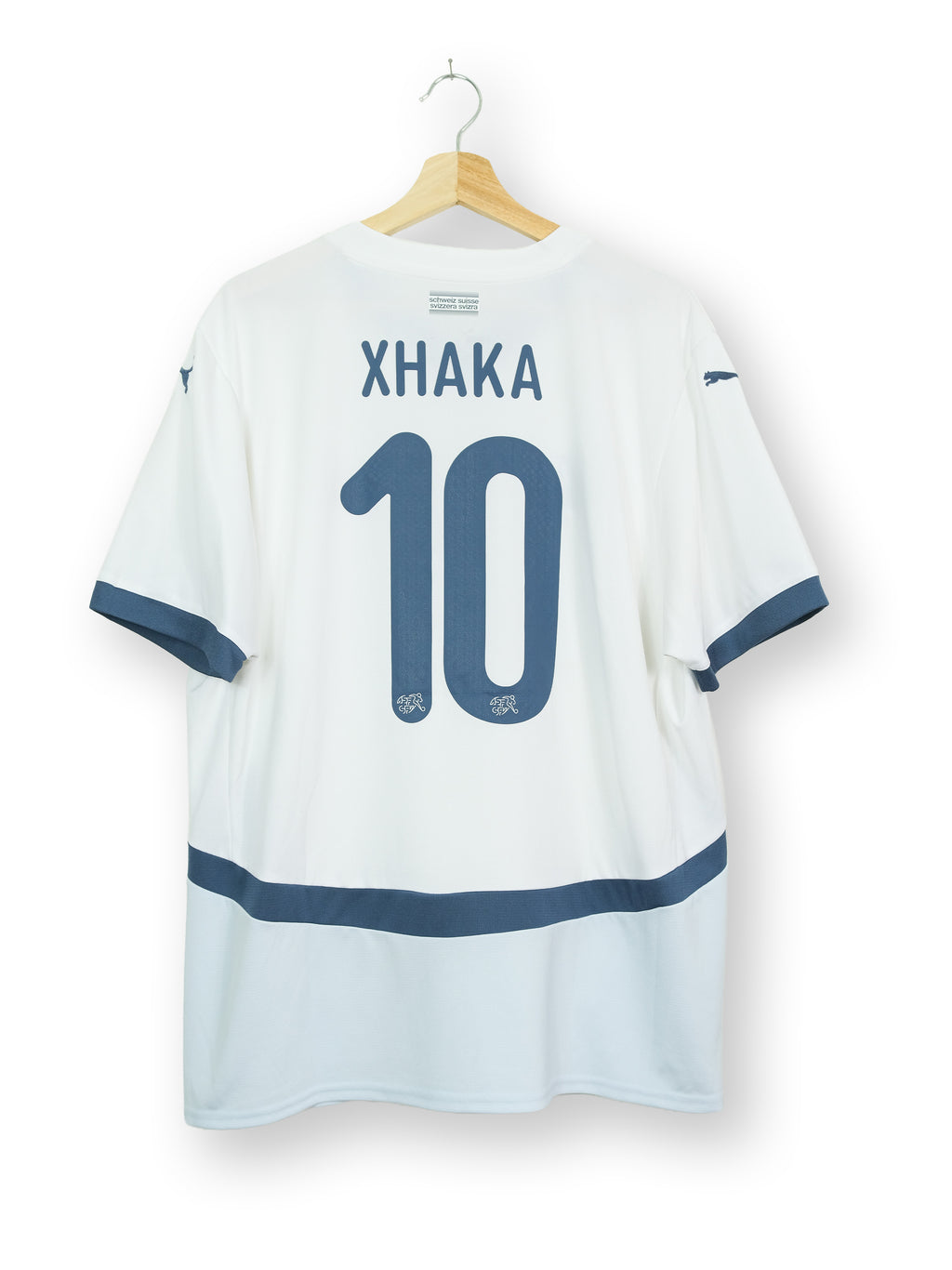 Schweiz 2024/25 Auswärts Trikot – XHAKA #10 – (XL)