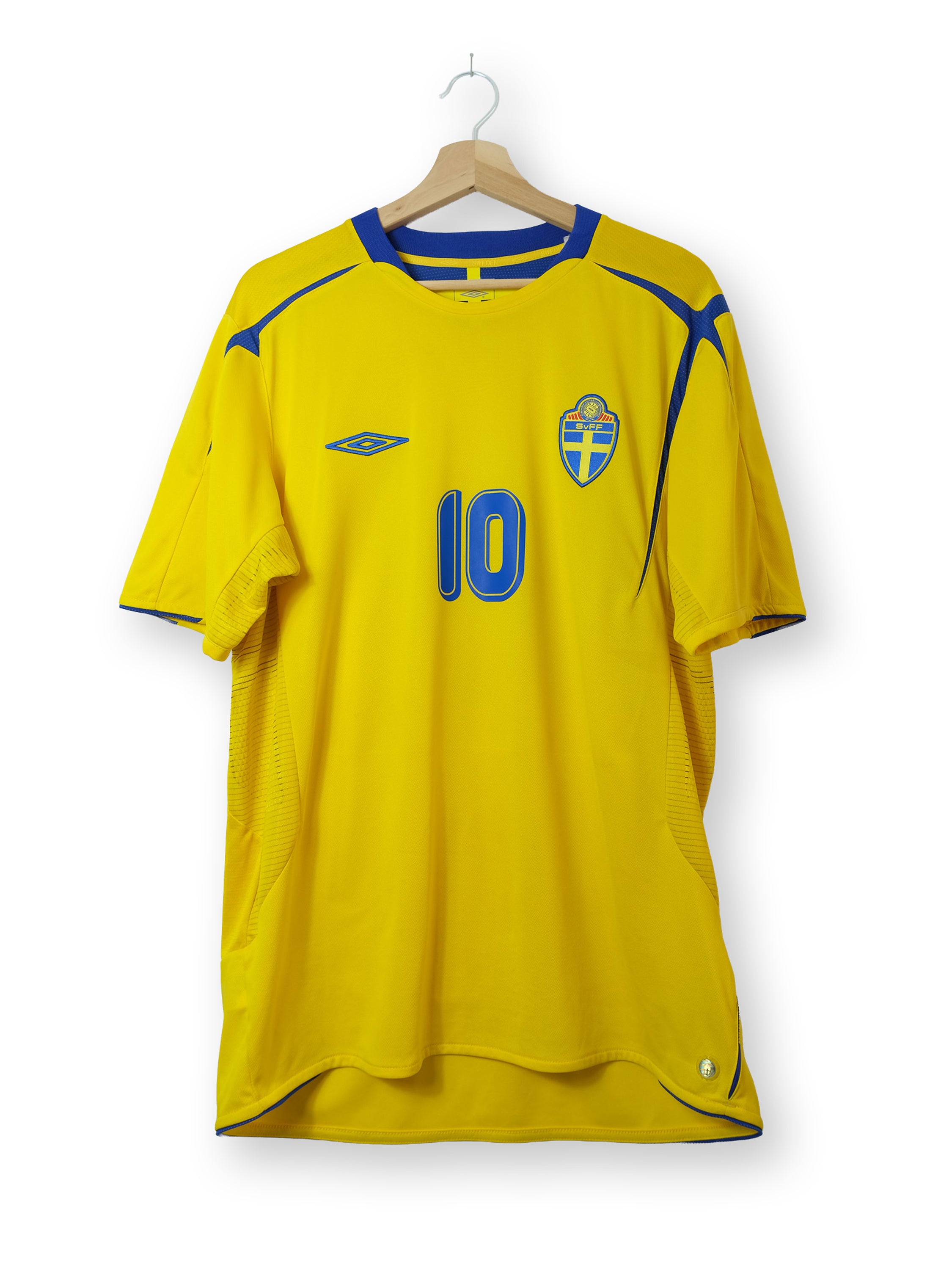 Sweden 2006/07 Home Kit – IBRAHIMOVIC #10 – (XL)